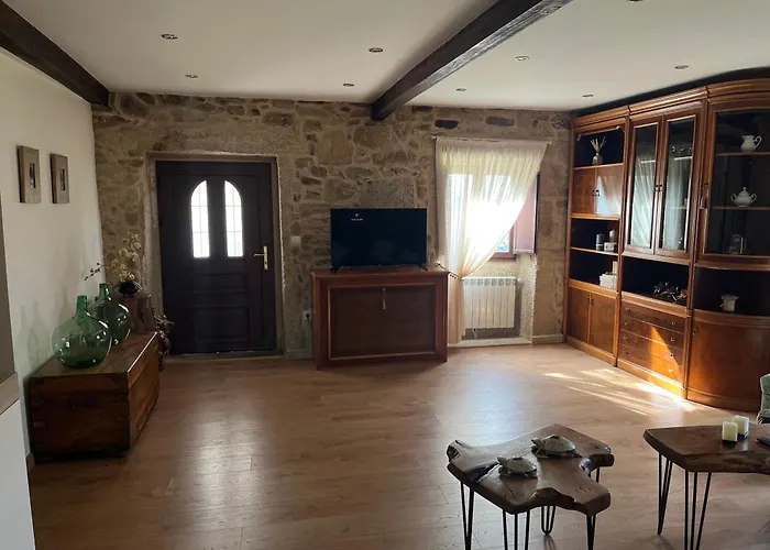 別荘 O Refuxio De *